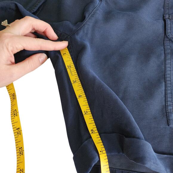 Soft Surroundings Womens Pali Shorts Size Medium Navy Blue Cargo Relaxed Modest - Picture 11 of 11